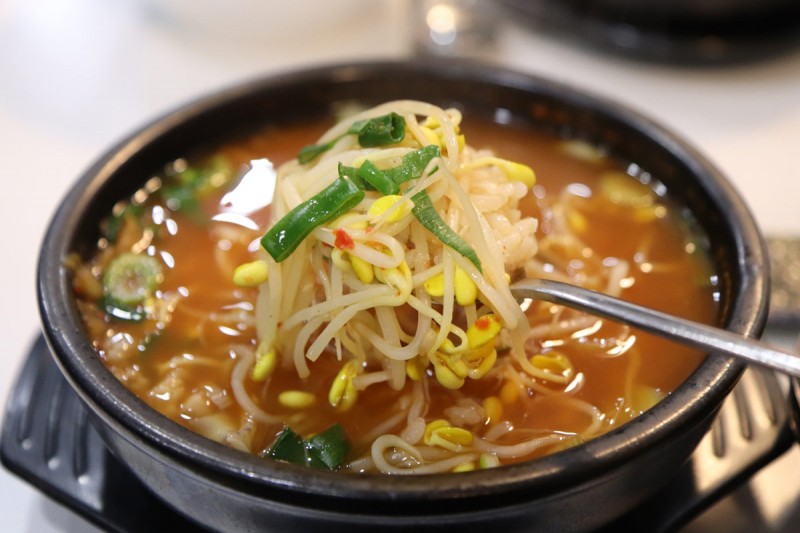 Kongnamul Gukbap (콩나물국밥)